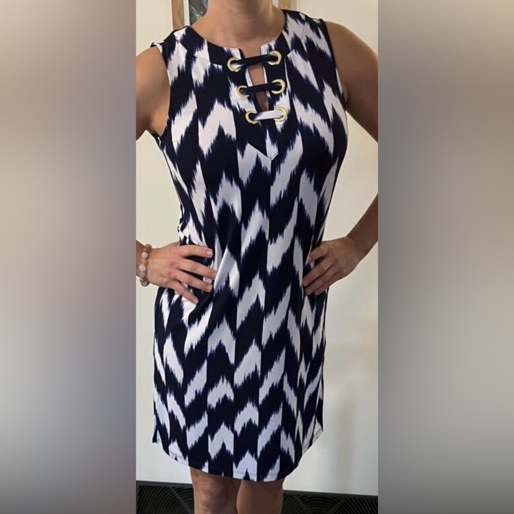 Michael Kors Navy/White Chevron Dress L excellent condition, worn once
